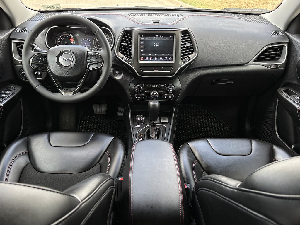 2022 Jeep Cherokee Trailhawk