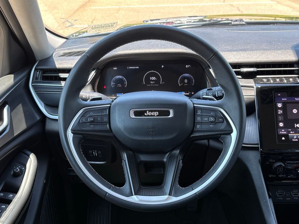 2023 Jeep Grand Cherokee L Laredo