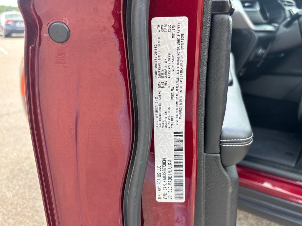 2025 Jeep Grand Cherokee L Laredo