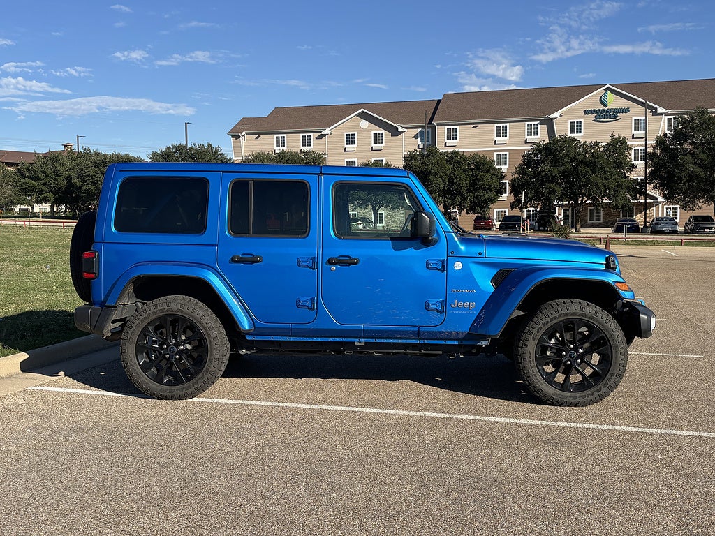 2024 Jeep Wrangler 4xe Sahara 4xe