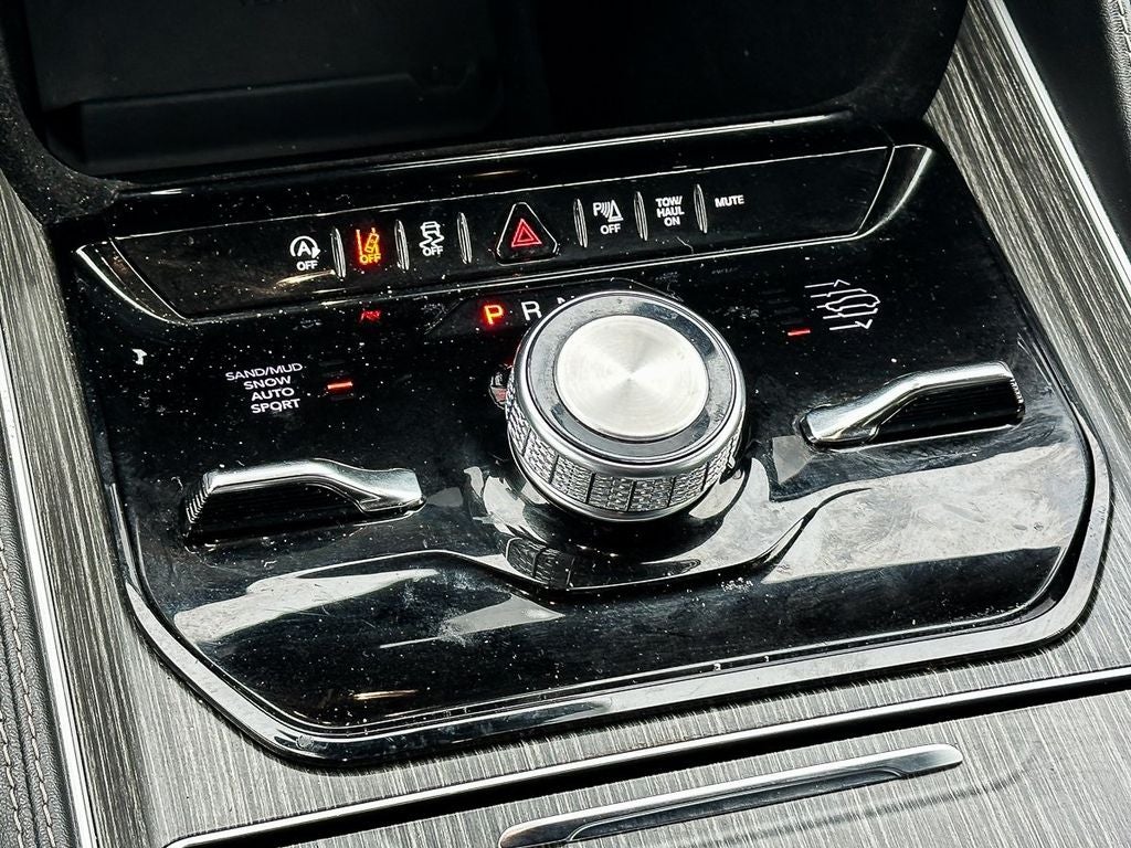 2024 Jeep Wagoneer L Series III