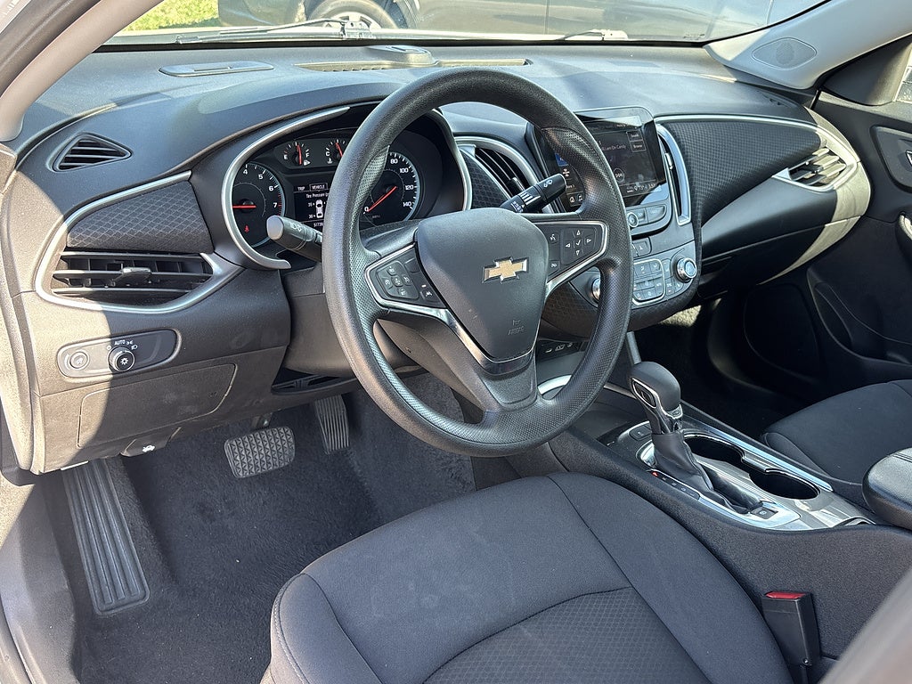 2025 Chevrolet Malibu LT