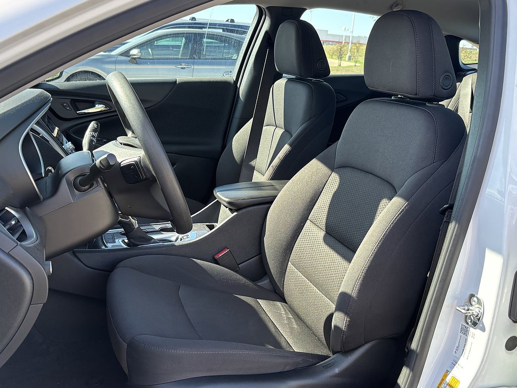 2025 Chevrolet Malibu LT
