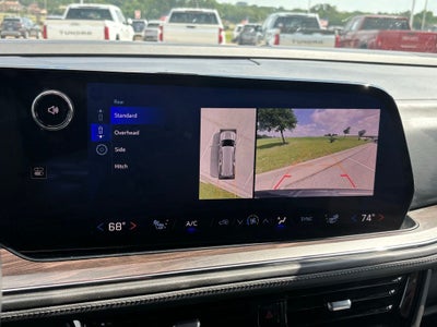 2025 Chevrolet Suburban LT