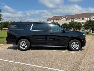 2025 Chevrolet Suburban LT