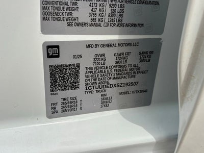 2025 GMC Sierra 1500 SLT