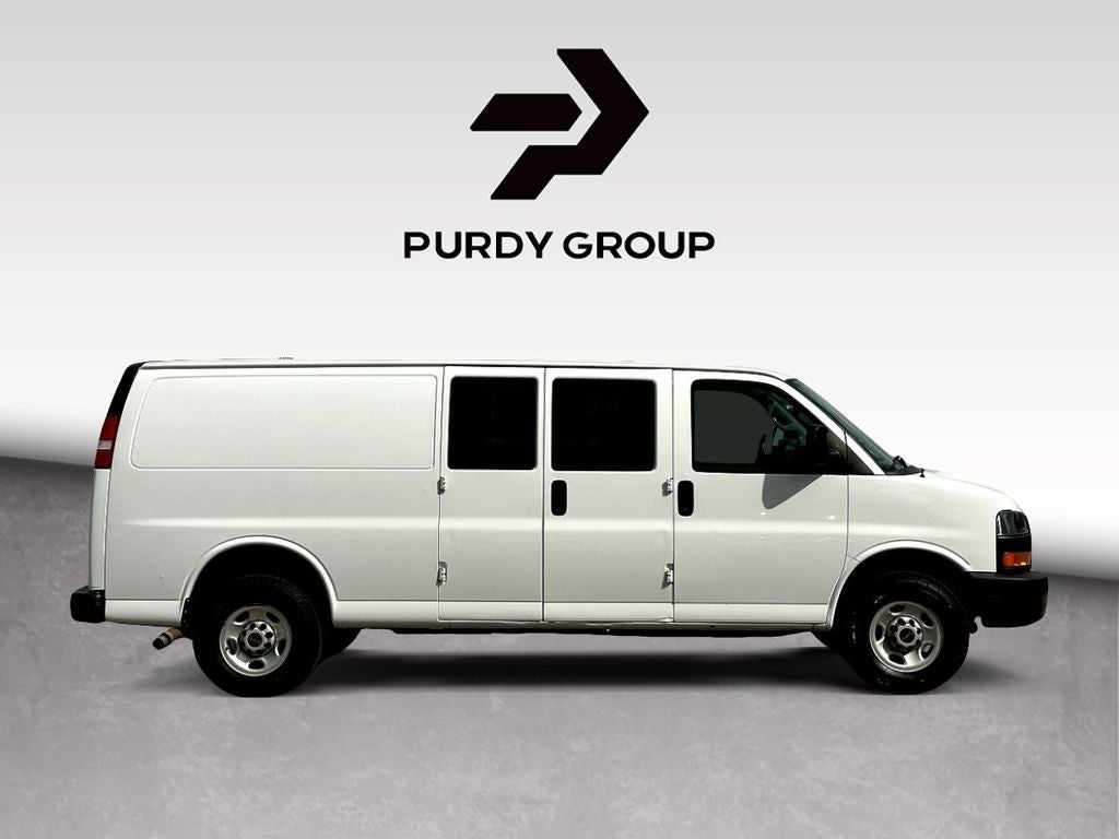 2022 GMC Savana 3500 Work Van