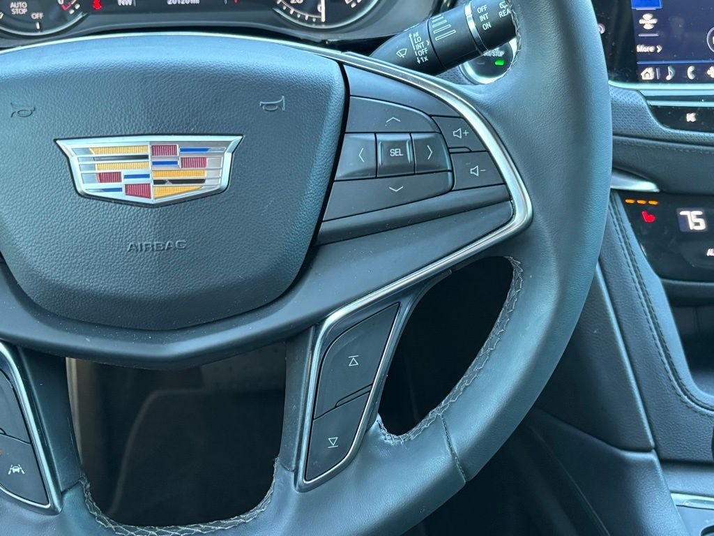 2024 Cadillac XT5 Luxury