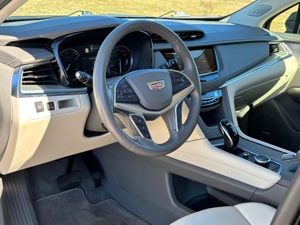 2022 Cadillac XT5 Premium Luxury