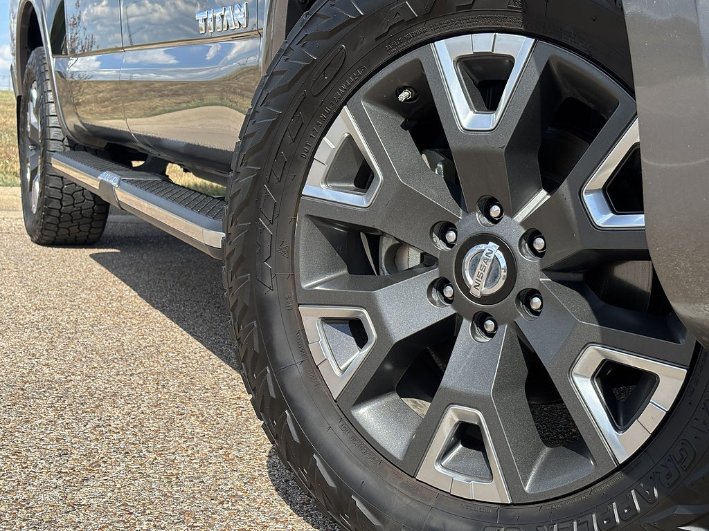 2021 Nissan Titan Platinum Reserve
