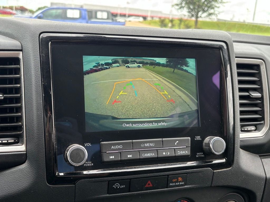 2024 Nissan Frontier SV