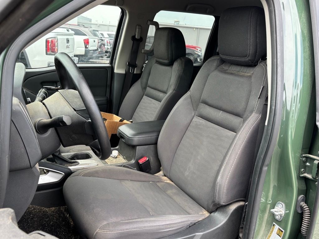 2024 Nissan Frontier SV