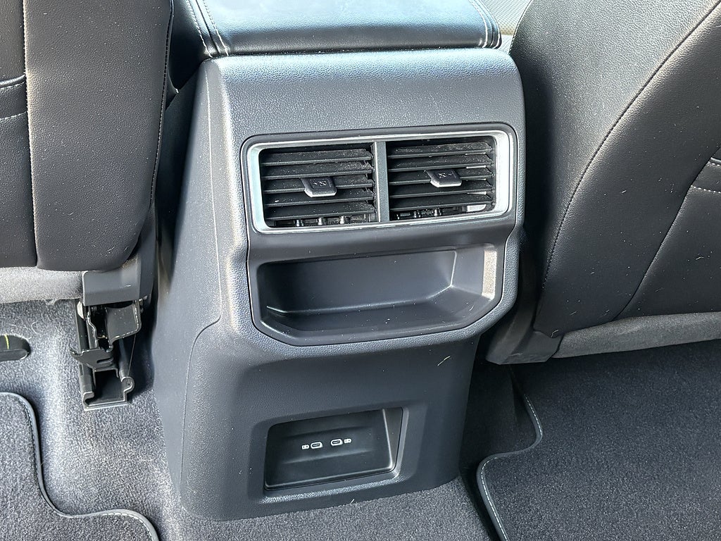 2024 Volkswagen Atlas Cross Sport SE