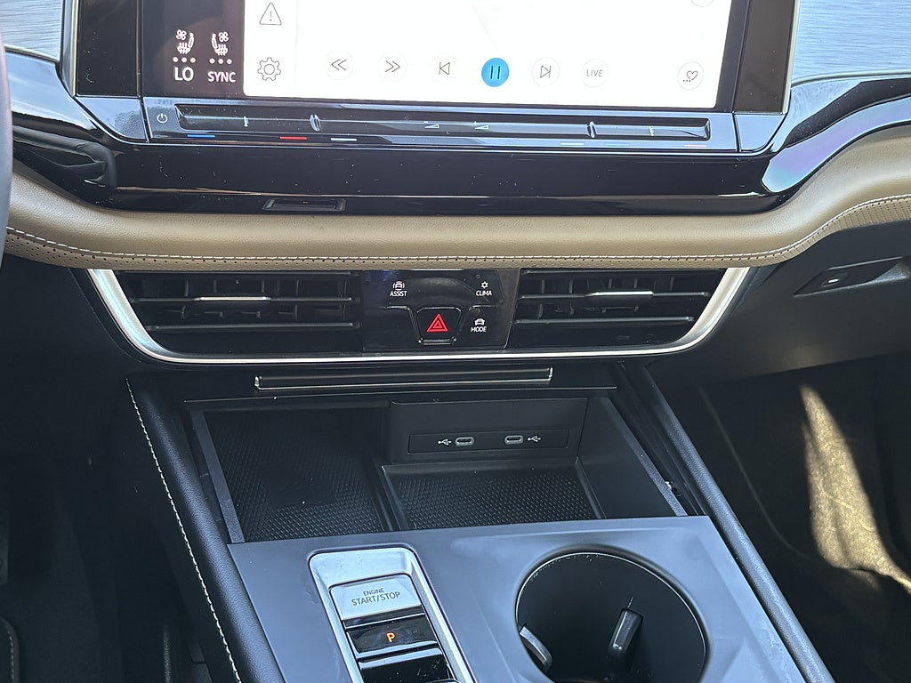 2024 Volkswagen Atlas Cross Sport SE