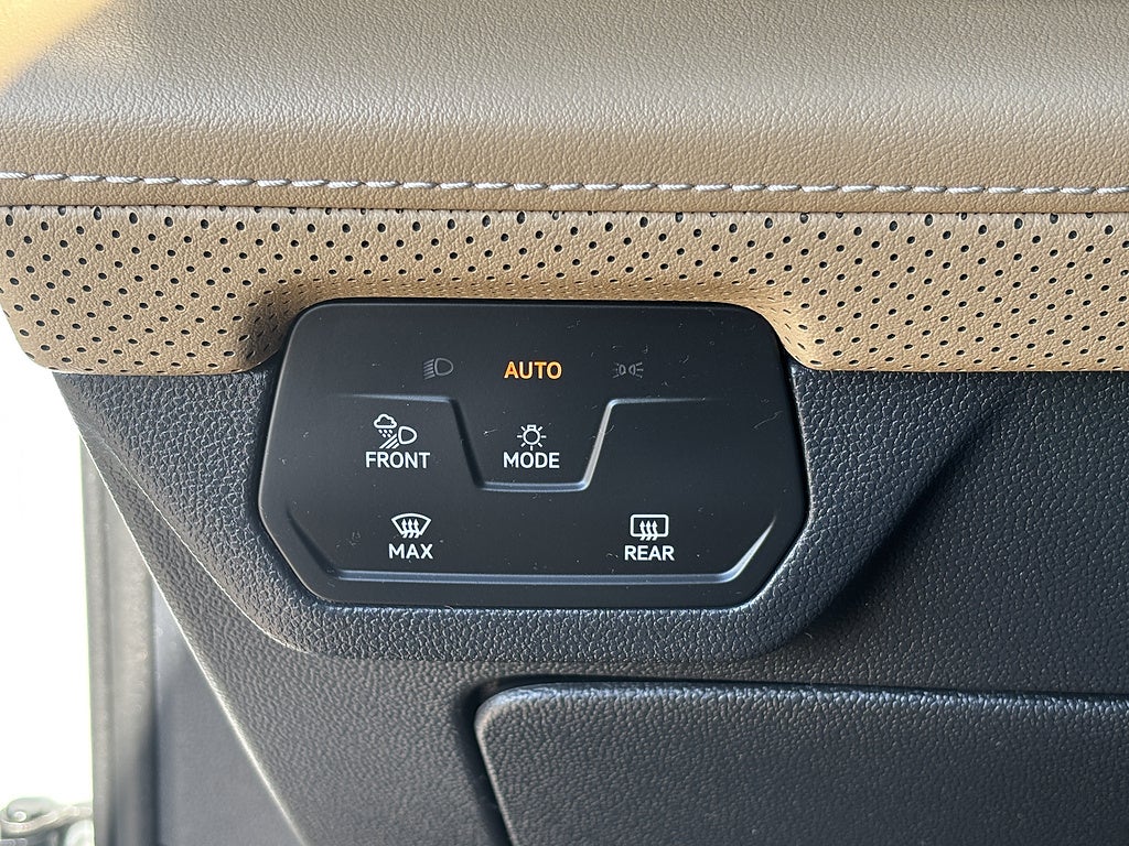 2024 Volkswagen Atlas Cross Sport SE