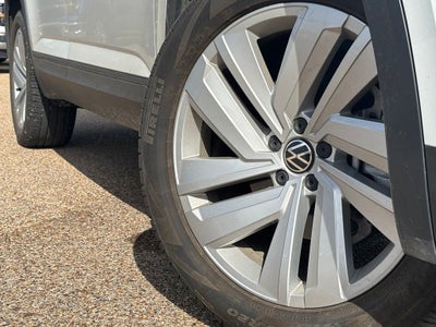 2023 Volkswagen Atlas Cross Sport 2.0T SE w/Technology
