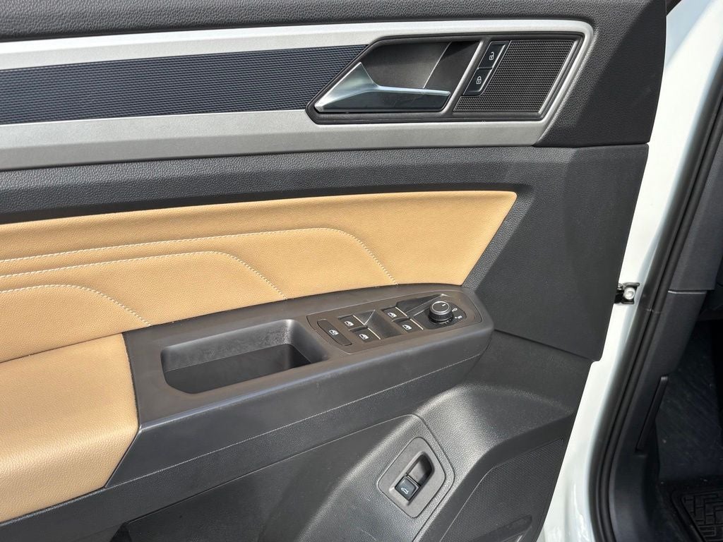 2023 Volkswagen Atlas Cross Sport 2.0T SE w/Technology
