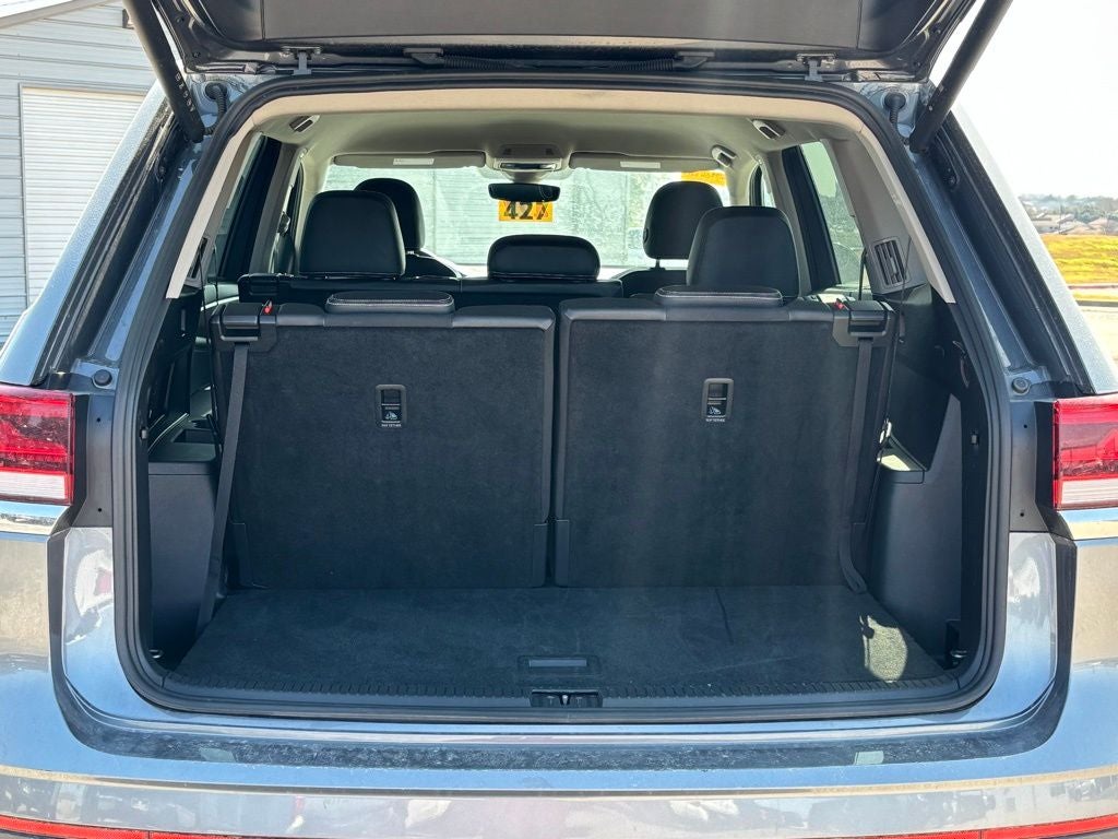 2025 Volkswagen Atlas 2.0T SE w/Technology