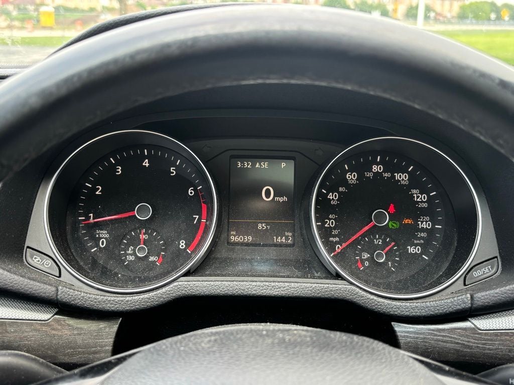 2017 Volkswagen Passat SEL Premium