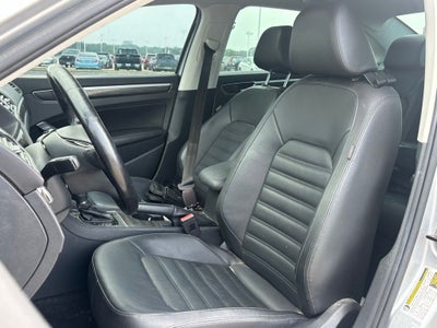 2017 Volkswagen Passat SEL Premium