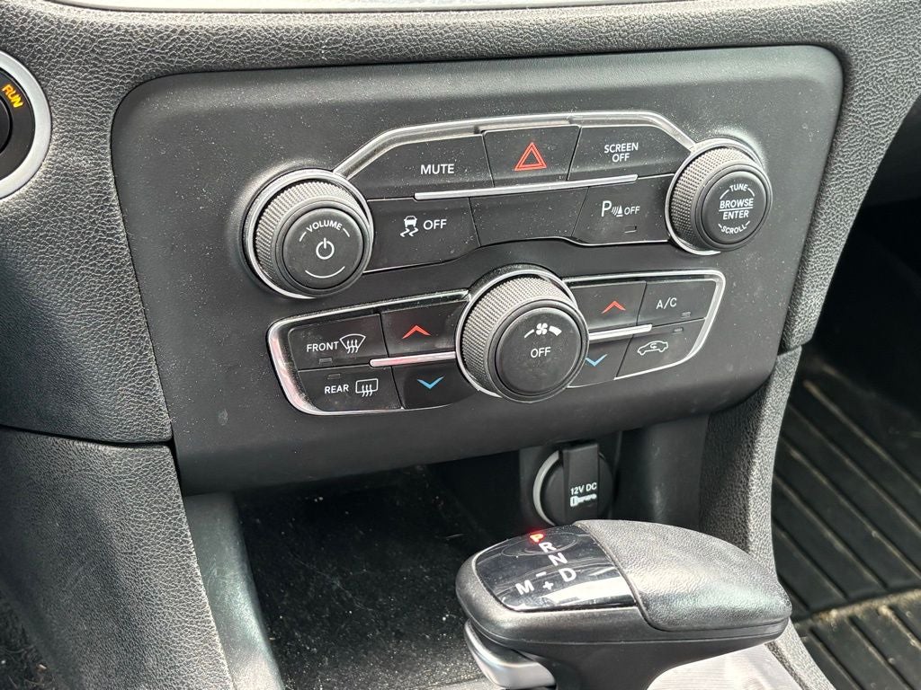 2019 Dodge Charger SXT