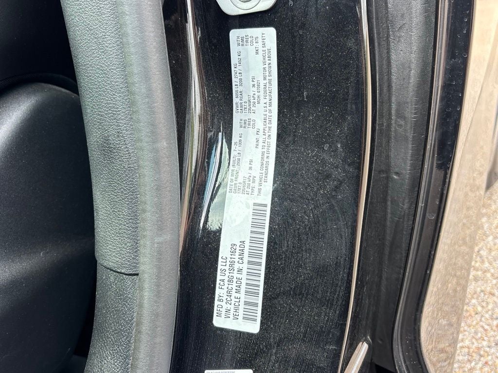 2025 Chrysler Pacifica Select