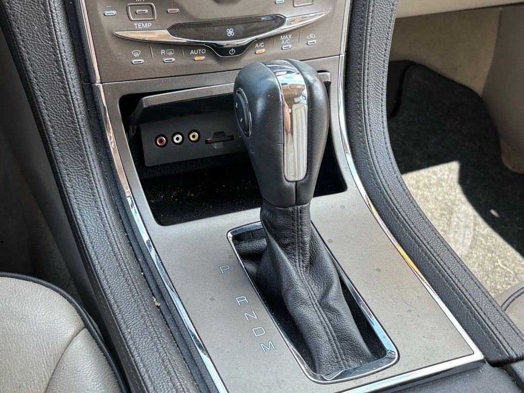 2012 Lincoln MKX Base