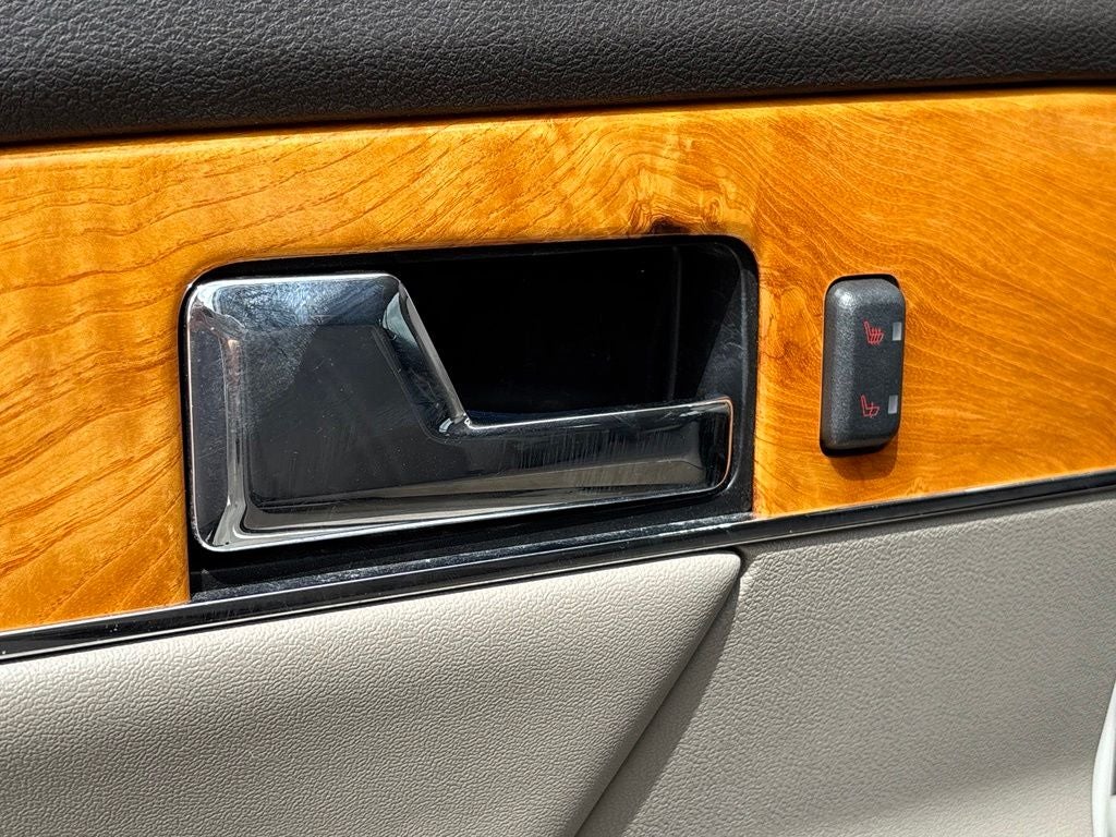 2012 Lincoln MKX Base