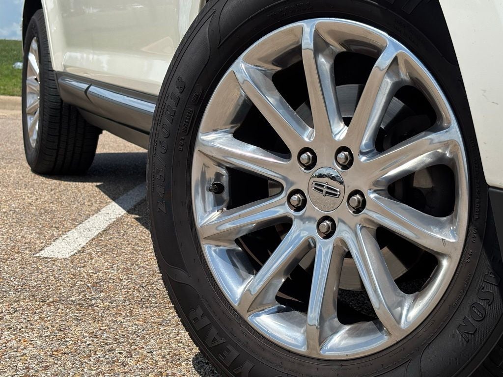 2012 Lincoln MKX Base