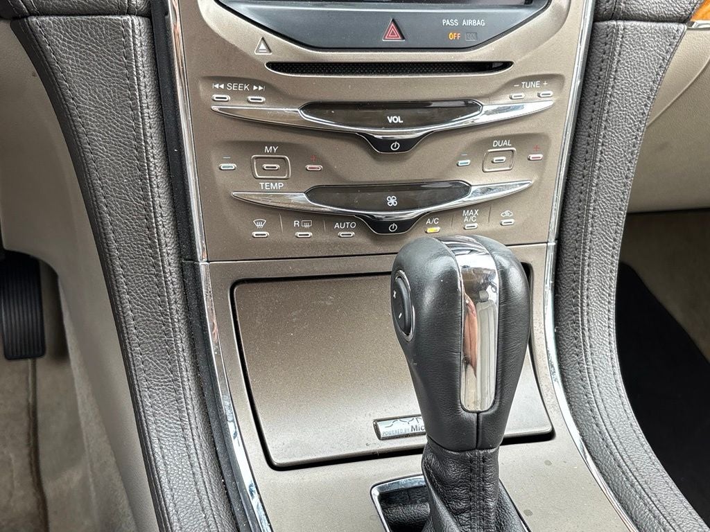 2012 Lincoln MKX Base