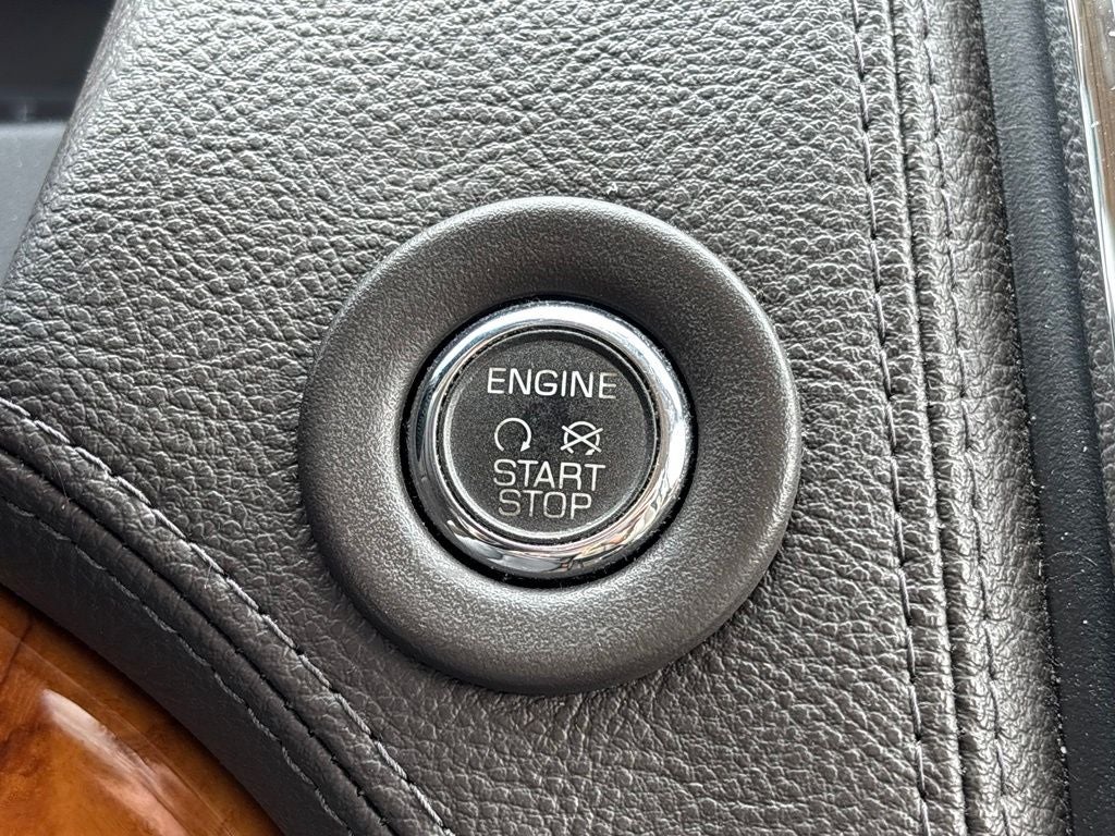 2012 Lincoln MKX Base