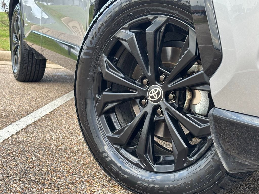 2024 Toyota RAV4 Hybrid XSE