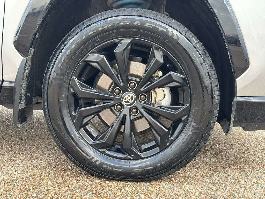 2024 Toyota RAV4 Hybrid XSE