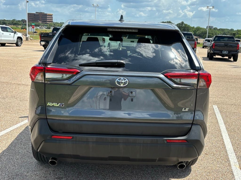2025 Toyota RAV4 LE