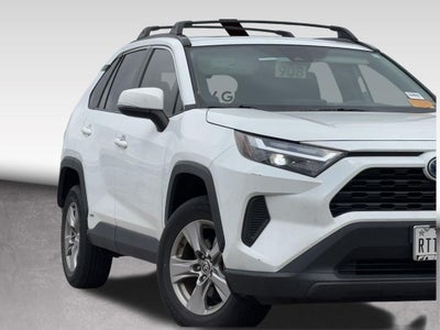 2022 Toyota RAV4 Hybrid XLE