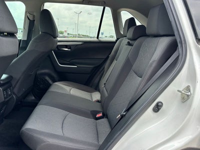 2022 Toyota RAV4 Hybrid XLE