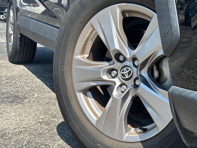 2023 Toyota RAV4 XLE