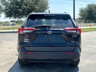 2023 Toyota RAV4 XLE