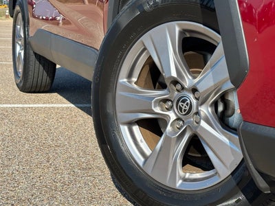 2022 Toyota RAV4 XLE