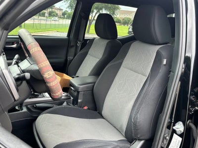2022 Toyota Tacoma TRD Sport V6