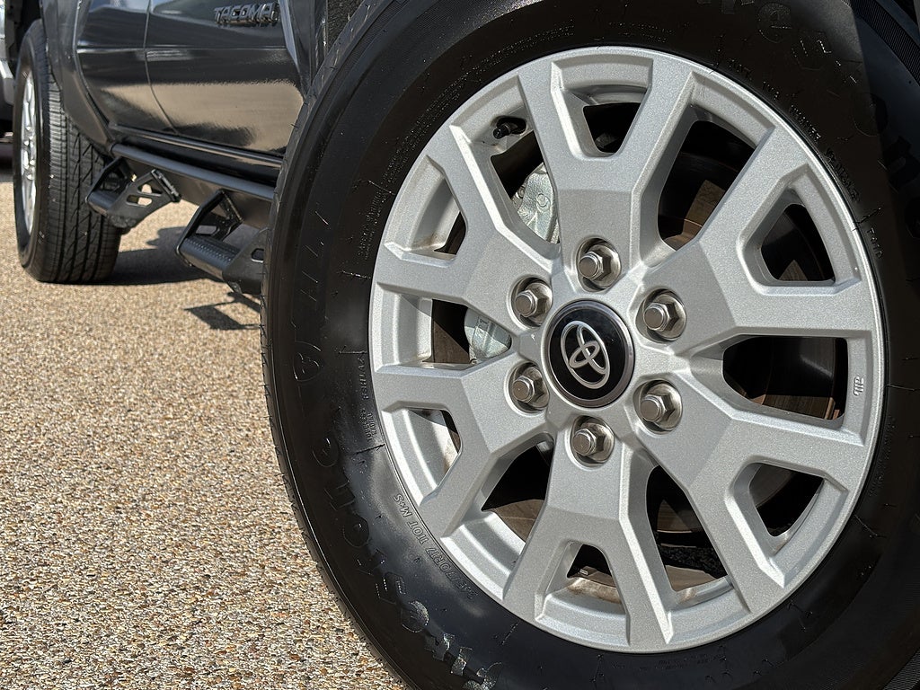 2026 Toyota Tacoma 4WD SR5