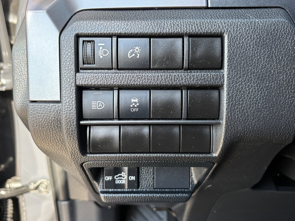 2026 Toyota Tacoma 4WD SR5