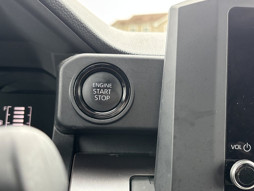 2026 Toyota Tacoma 4WD SR5