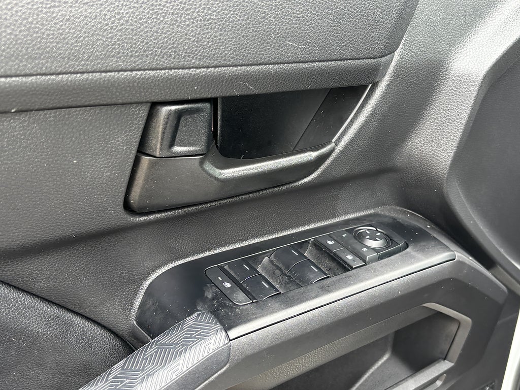 2026 Toyota Tacoma 4WD SR5