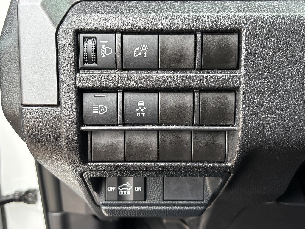 2026 Toyota Tacoma 4WD SR5