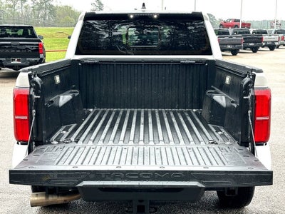 2025 Toyota Tacoma 4WD SR5