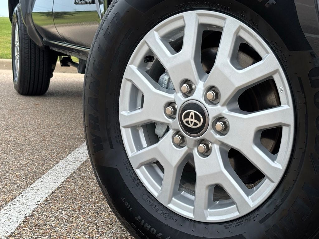 2026 Toyota Tacoma 4WD SR5