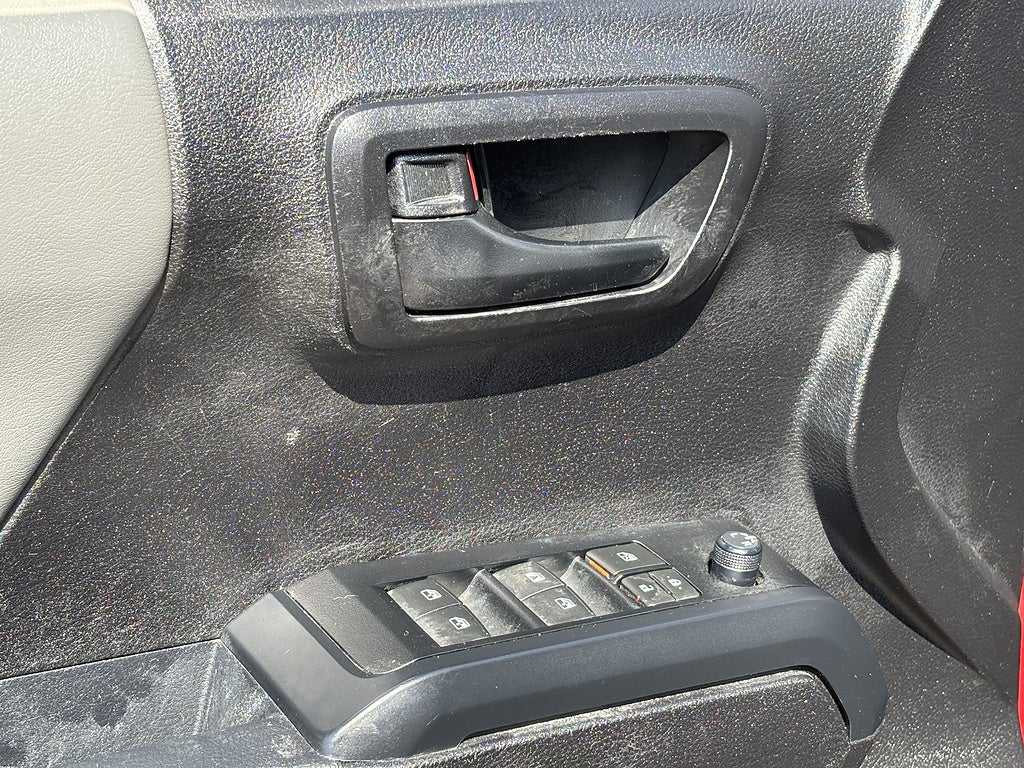 2023 Toyota Tacoma 4WD SR V6