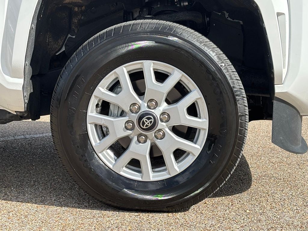 2025 Toyota Tacoma SR5
