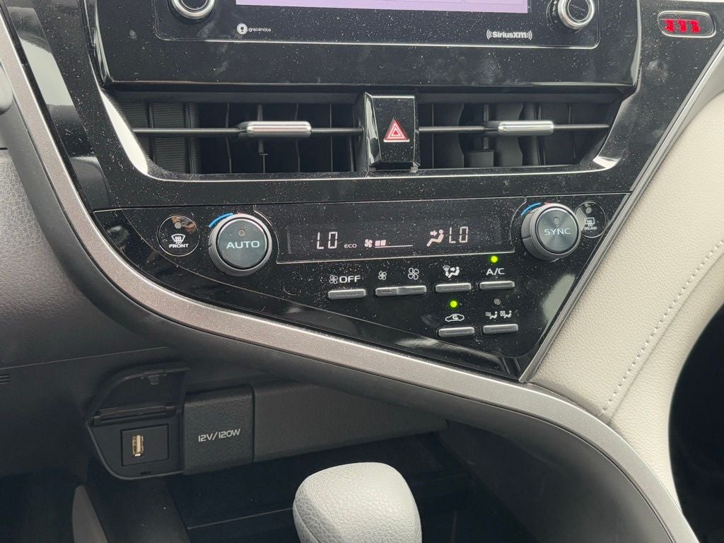 2021 Toyota Camry Hybrid LE